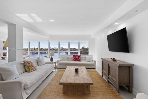 9102 W Bay Harbor Dr # 5D, Bay Harbor Islands FL 33154