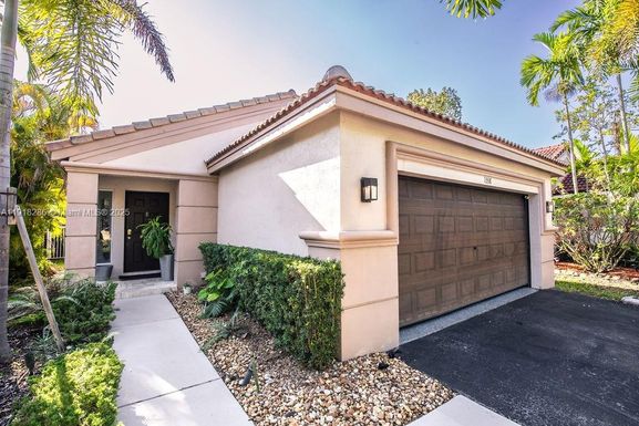 1558 Sunset Way, Weston FL 33327