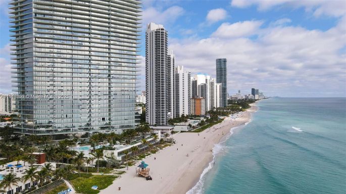 18975 Collins Ave # 2205, Sunny Isles Beach FL 33160