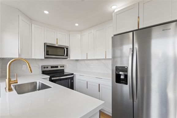 6225 NW 171st St # 6225, Hialeah FL 33015