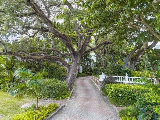 2475 S Bayshore Dr #2, Miami FL 33133