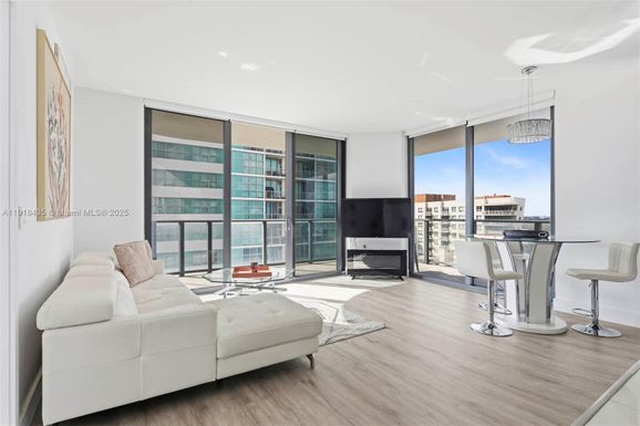 121 NE 34th St # 1001, Miami FL 33137