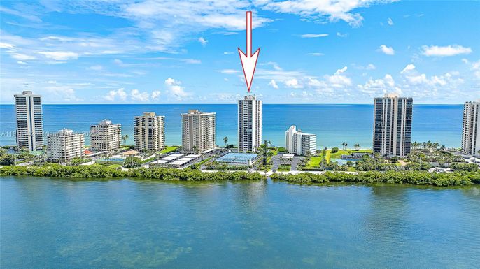 5420 N Ocean Dr # 305, Singer Island FL 33404