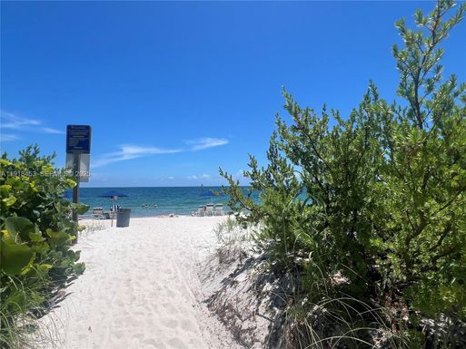 605 Ocean Dr # 2L, Key Biscayne FL 33149