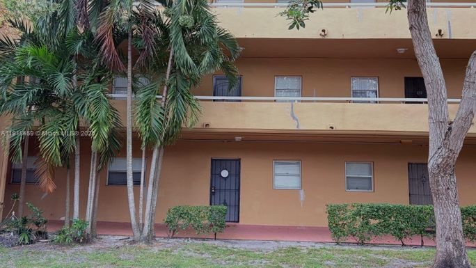 4111 Stirling Rd # 102, Dania Beach FL 33314