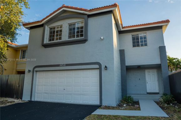 14318 SW 176th Ter, Miami FL 33177
