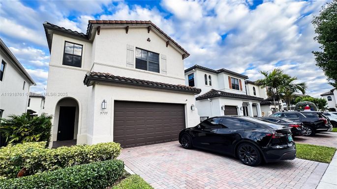 9735 W 34th Ct # 9735, Hialeah FL 33018