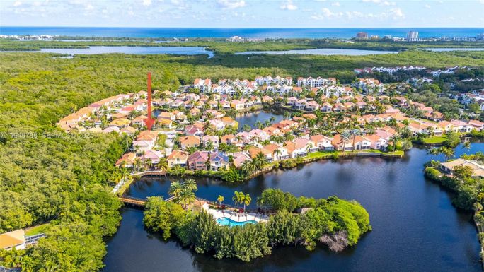 1073 SE 6th Ave, Dania Beach FL 33004