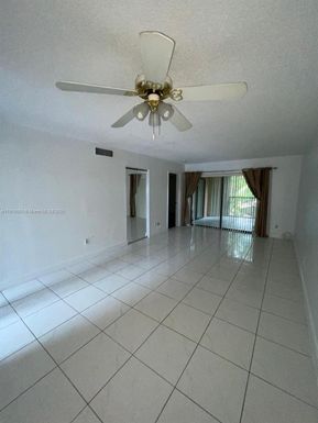 3410 Foxcroft Rd # 310, Miramar FL 33025
