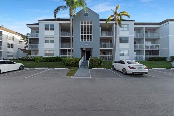 8560 SW 212th St # 308, Cutler Bay FL 33189
