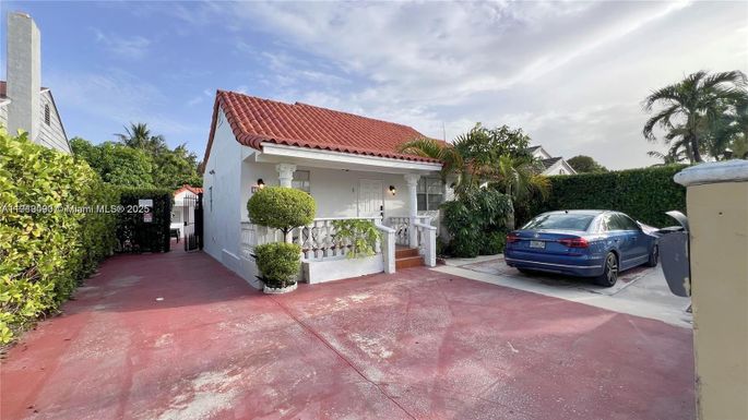 1950 SW 5th St # 2, Miami FL 33135