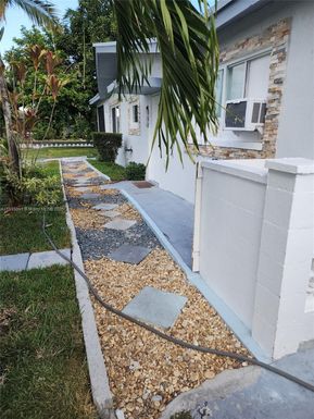 4795 NW 42nd St # C, Lauderdale Lakes FL 33319