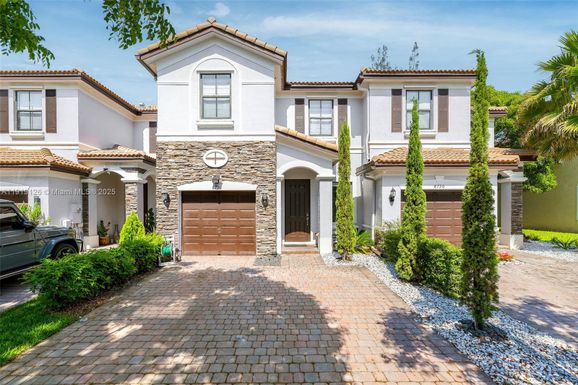 8780 NW 116th Path, Doral FL 33178