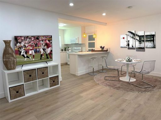 6250 SW 58th Pl # 1, South Miami FL 33143