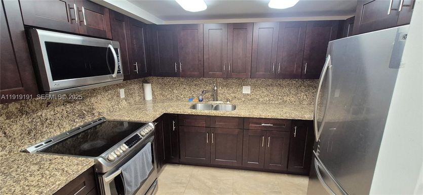 14401 N Kendall Dr # 205N, Miami FL 33186