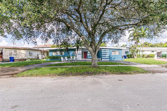 17860 NE 9th Pl, North Miami Beach FL 33162