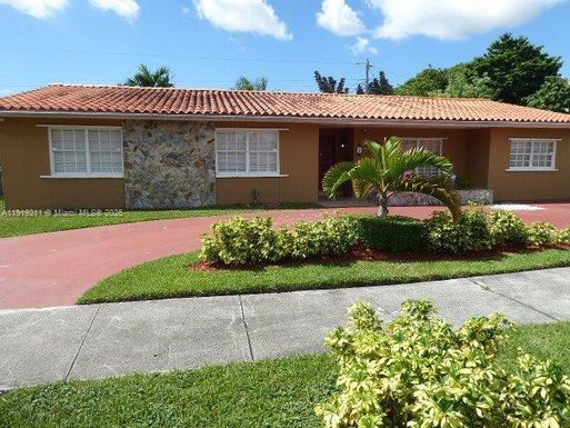 960 SW 95th Ave, Miami FL 33174
