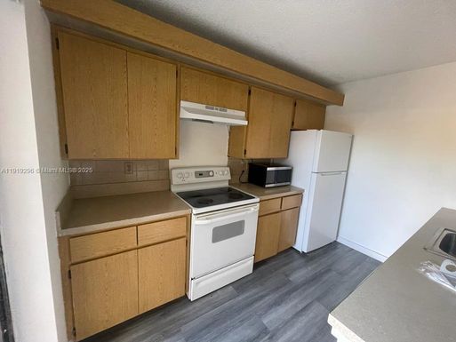 513 GREEN SPRINGS PLACE # 513, West Palm Beach FL 33409