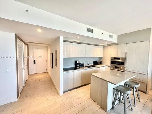 4010 S Ocean Dr # R2904, Hollywood FL 33019