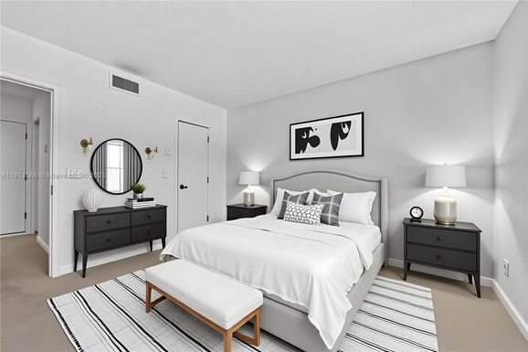 5840 NE 22nd Way # 725, Fort Lauderdale FL 33308