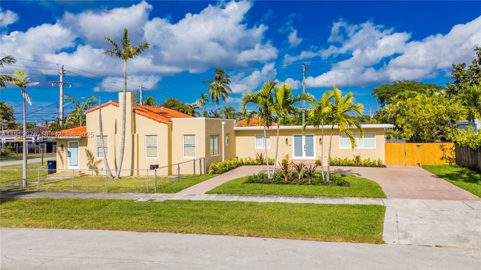 6499 SW 39th St # 1, Miami FL 33155