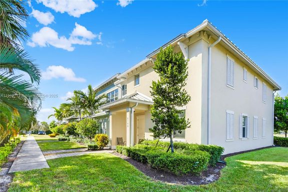 4144 Greenway Dr # 4144, Hollywood FL 33021