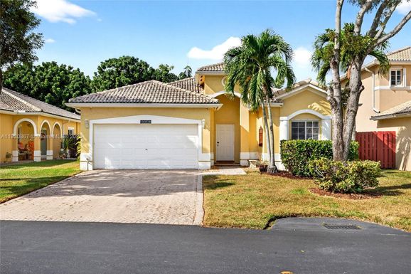 14010 SW 154th Pl, Miami FL 33196