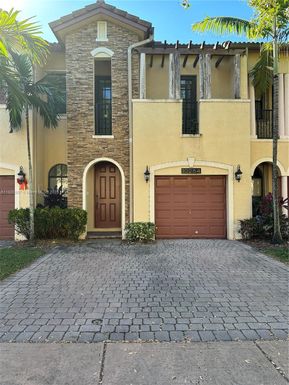 10284 NW 30 TER # 10284, Doral FL 33172