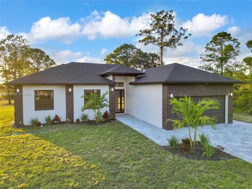 1600 Congress Avenue, Lehigh Acres FL 33972