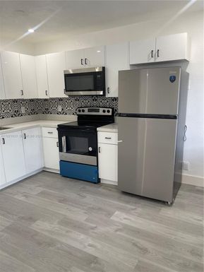 880 NW 8th Ave # 1, Pompano Beach FL 33060