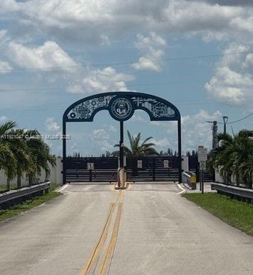 10601 NW 105, Medley FL 33178