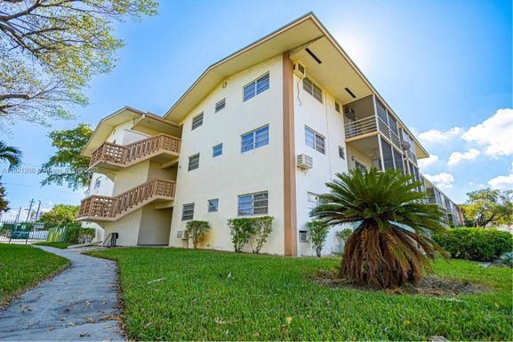 16790 NE 14th Ave # 215, Miami FL 33162