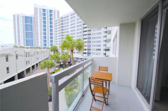 1500 Bay Road # 374S, Miami Beach FL 33139