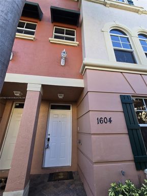 1033 NE 17th Way # 1604, Fort Lauderdale FL 33304