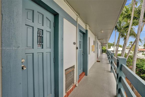 1535 SE 15th St # 208, Fort Lauderdale FL 33316