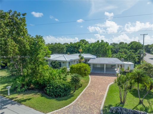 30416 Coconut Hwy, Big Pine FL 33043