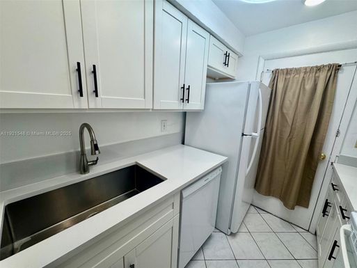 1431 S 14th Ave # 118, Hollywood FL 33020