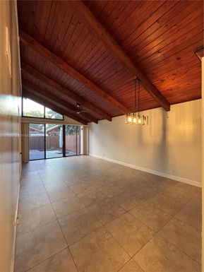 6180 NW 32nd Ter, Fort Lauderdale FL 33309