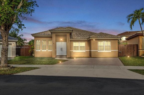 16283 SW 83rd St, Miami FL 33193
