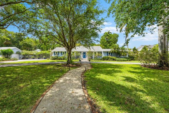 7720 SW 79th Ct, Miami FL 33143