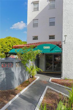 13685 NE 10th Ave # 209, North Miami FL 33161