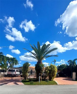 2145 SW 76th Ave, Miami FL 33155