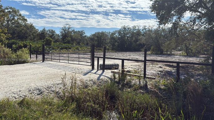 18678 NW 284 st, Okeechobee FL 34972