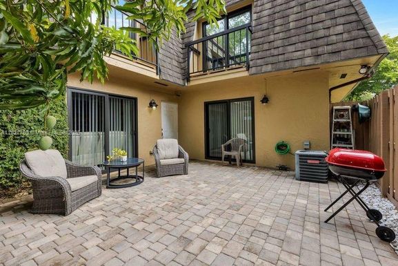 14249 SW 94th Cir Ln # 17, Miami FL 33186