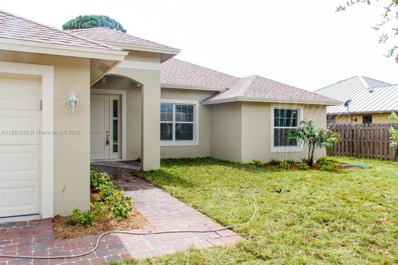 1156 SW Alexandria Ave, Port St. Lucie FL 34953