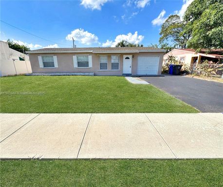 1531 SW 66th Ave, North Lauderdale FL 33068