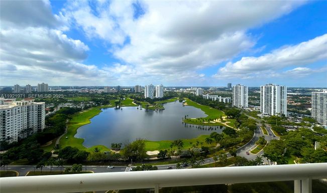 20191 E Country Club Dr # 2601, Aventura FL 33180