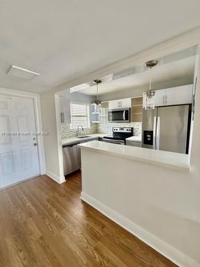 8350 Sunrise Lakes Blvd # 202, Sunrise FL 33322