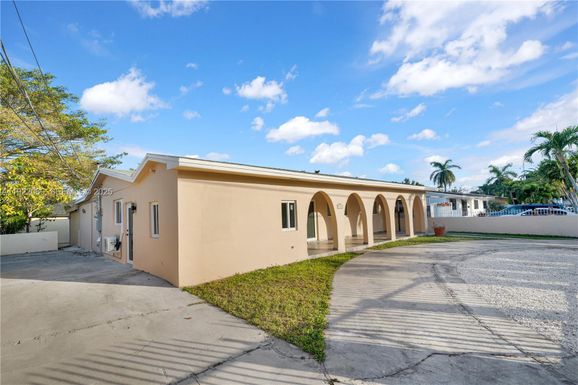 4701 SW 104th Ct # 2, Miami FL 33165