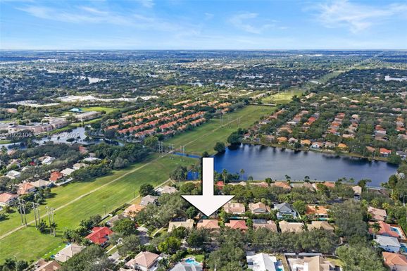 3320 Brussels Ave, Cooper City FL 33026